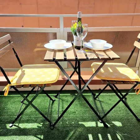 Habitacion Privada En Apartamento Moderno Compartido Cerca De La Playa Y Aeropuerto